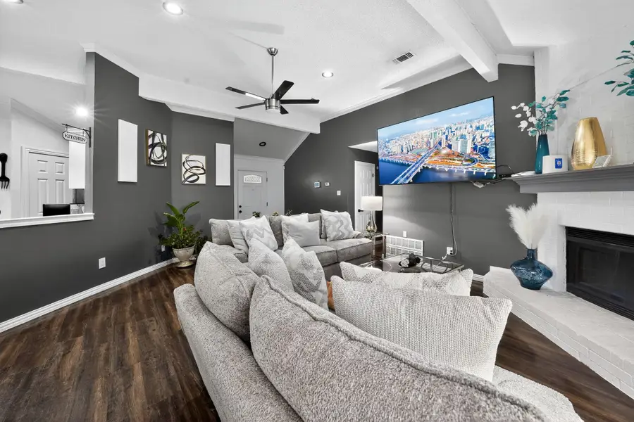 310 Kalmia Drive, Arlington, TX 76018 - Image #3