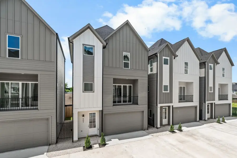 607 Skyland Terrace Way, Houston, TX 77009 - #2
