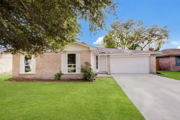 2315 Green Knoll Drive, Houston, TX 77067