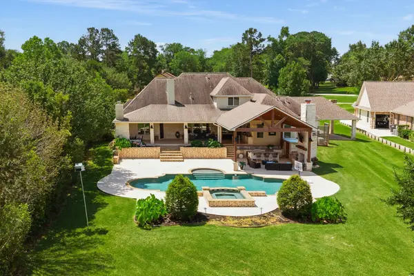13907 Jbk Memorial Drive, Willis, TX 77318