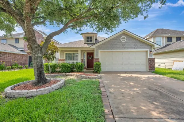 1289 Pinto Pass, Alvin, TX 77511