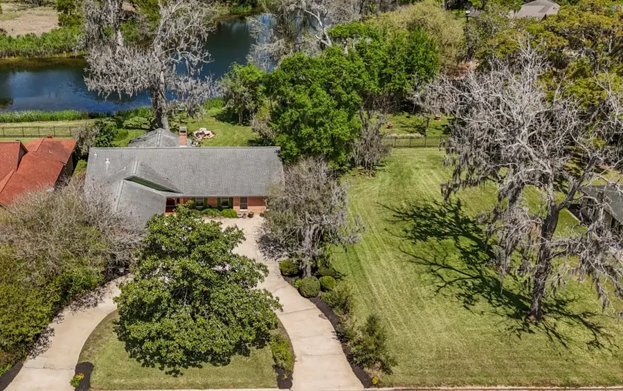 2261 Riverside Drive, West Columbia, TX 77486 - #2