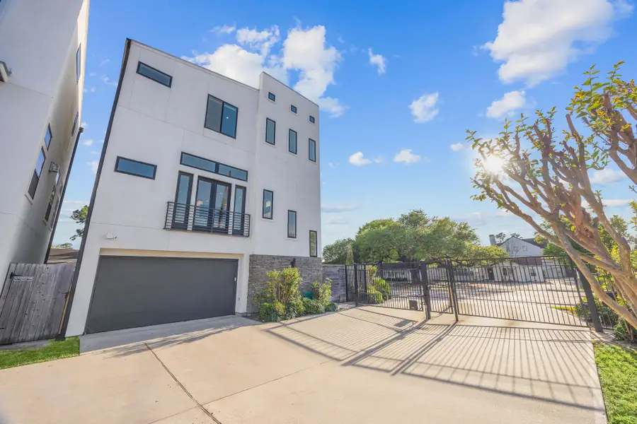 7327 Shadyvilla Pointe Drive, Houston, TX 77055 - #3