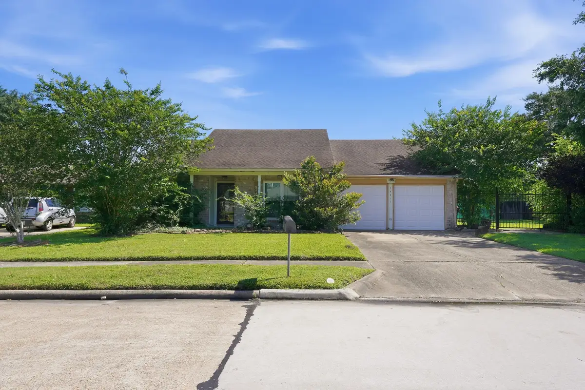 17311 Edgehaven Drive, Stafford Missouri City, TX 77489 - #1