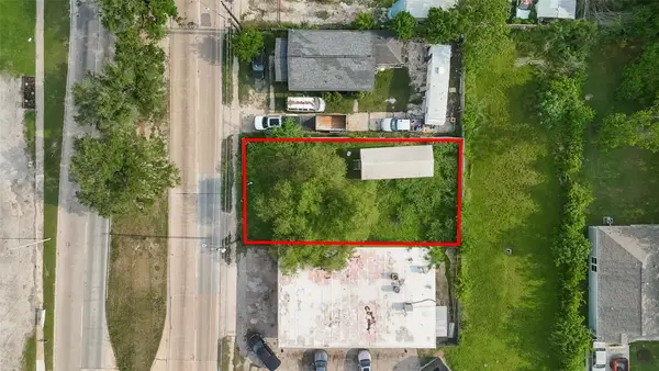 6408 N Wayside Drive, Houston, TX 77028
