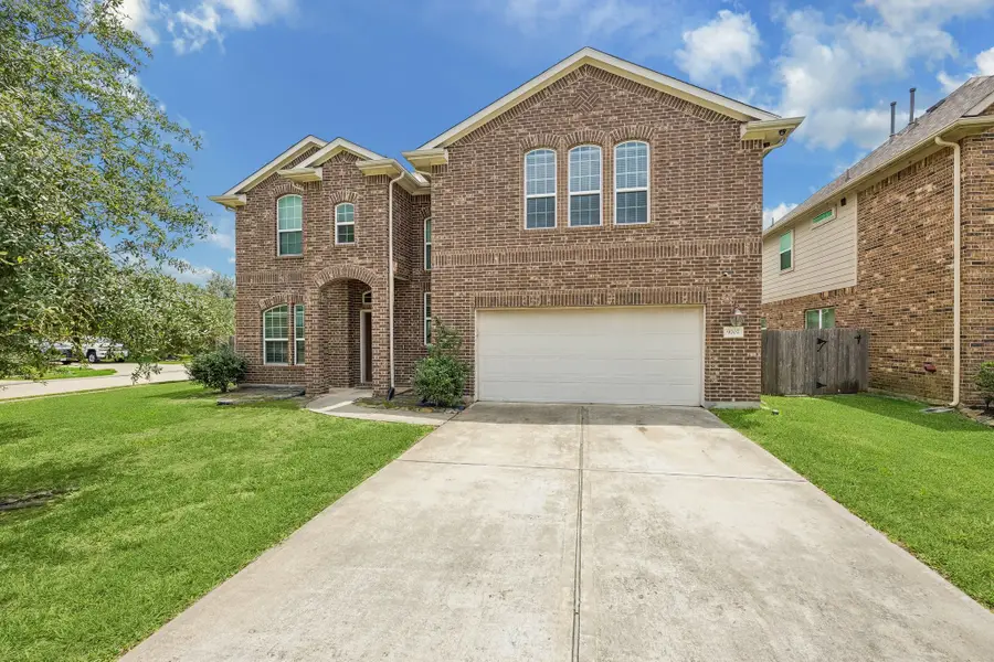 9707 Shimmering Lakes Drive, Rosharon, TX 77583 - #2