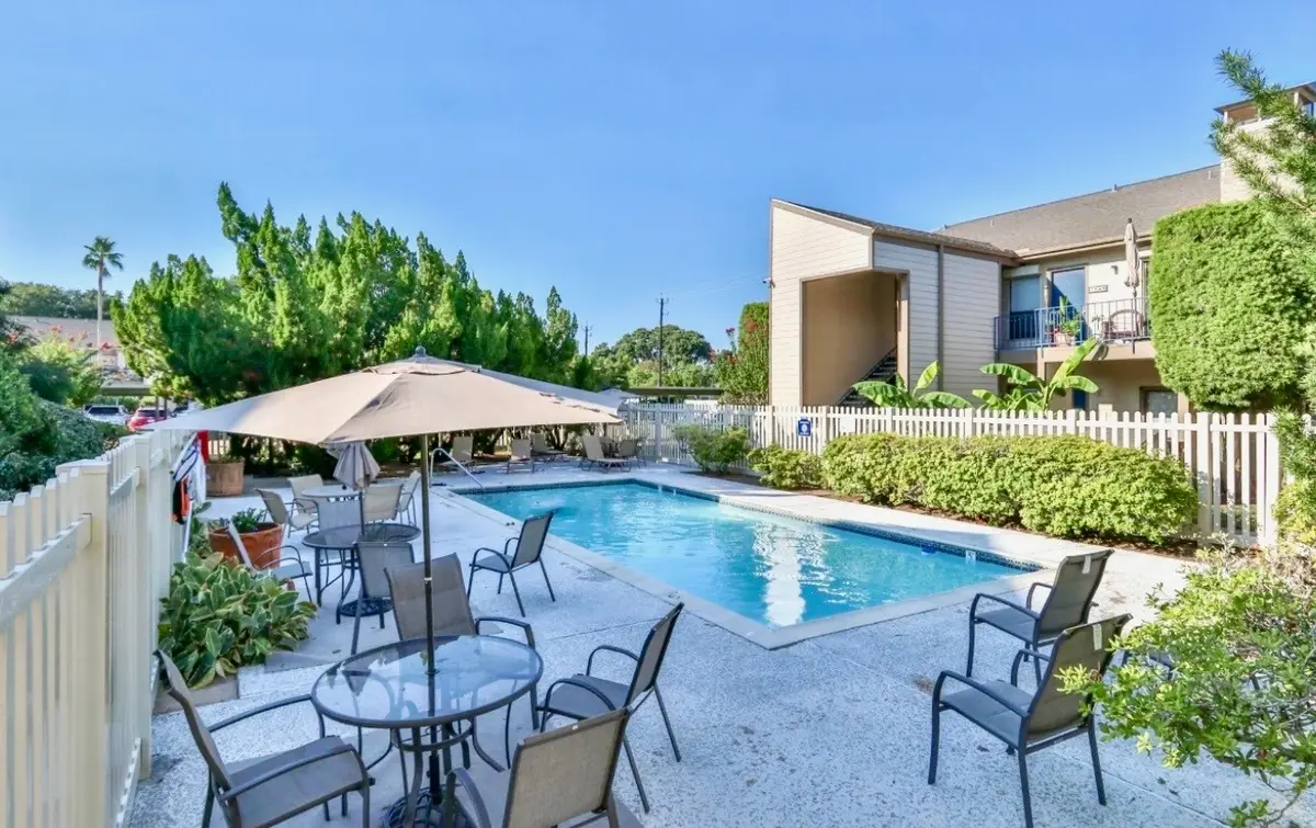 7007 Holiday Dr Drive, Galveston, TX 77550 - #1