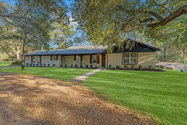 303 W Rollingwood Street, Pinehurst, TX 77362