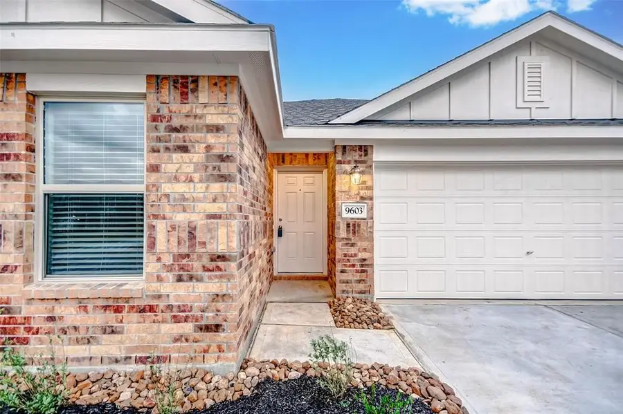 9603 Fulvetta Briar Court, Baytown, TX 77521 - #2