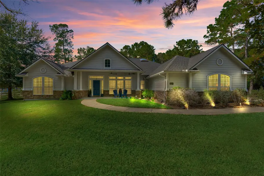 33203 E Border Oak Court, Magnolia, TX 77354 - Image #2