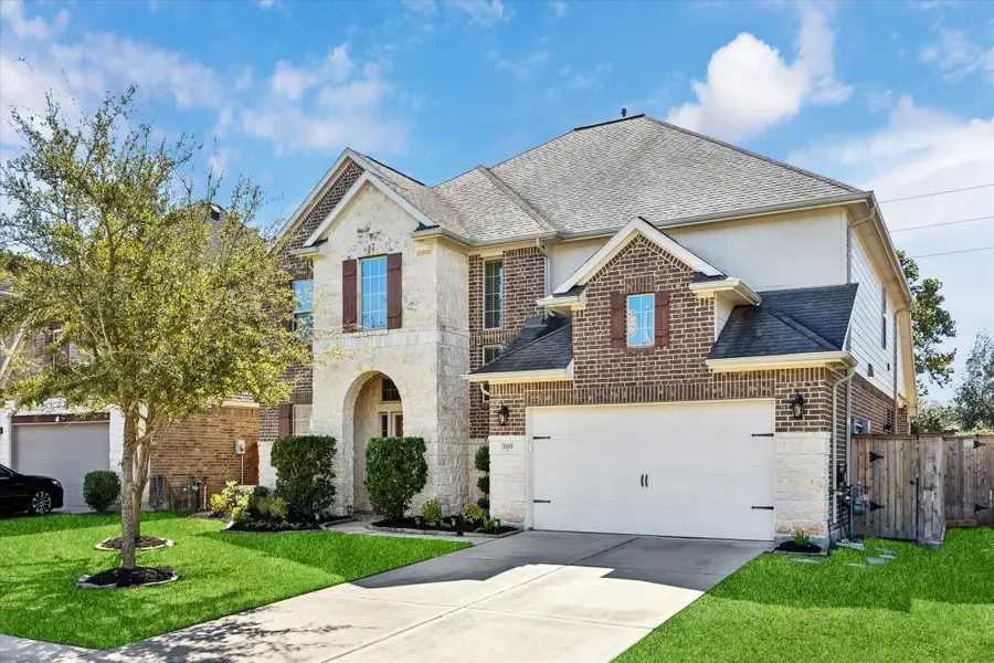 21115 Brunson Falls Drive, Richmond, TX 77407 - Image #2