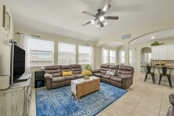 25003 Lakecrest Glen Drive, Katy, TX 77493