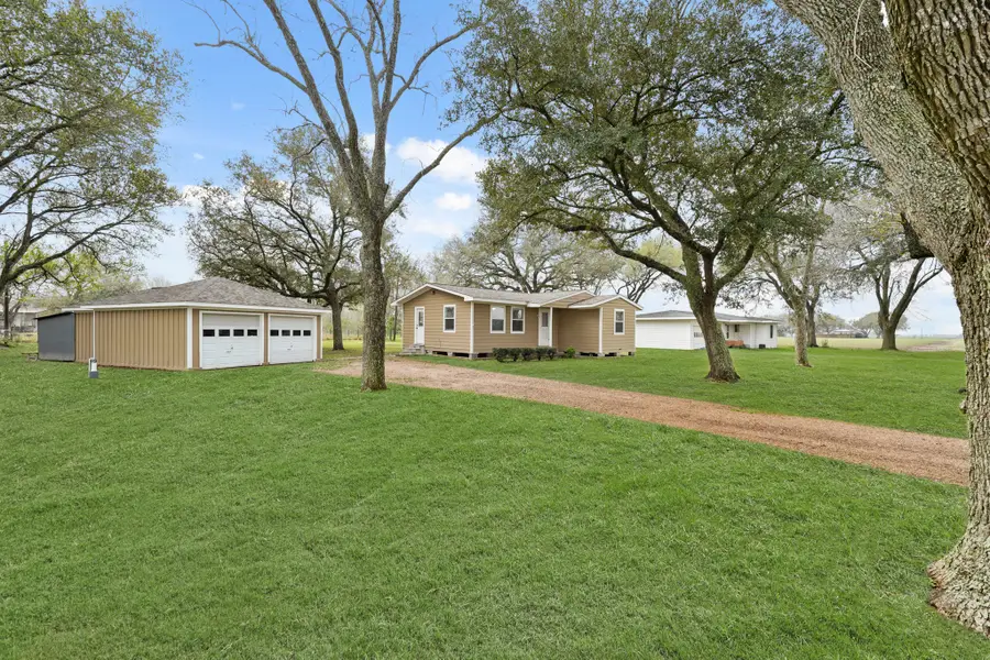 8427 Brinkmeyer Road, Needville, TX 77461 - #2