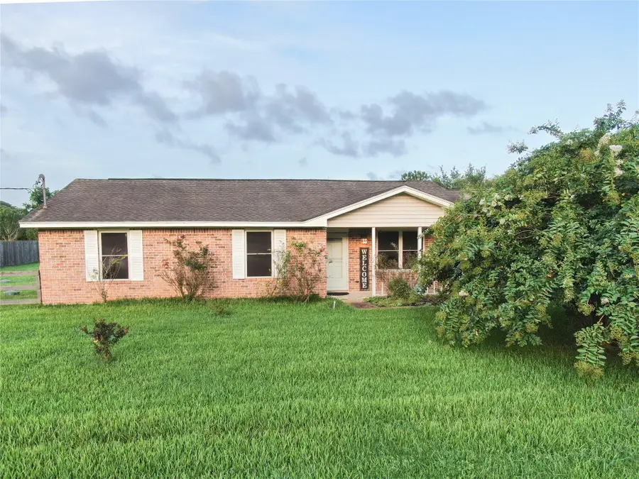 7301 Avenue L 1/2, Santa Fe, TX 77510 - #2