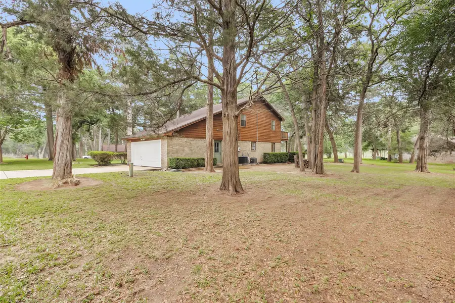 105 Seminole Drive, New Ulm, TX 78950 - #3