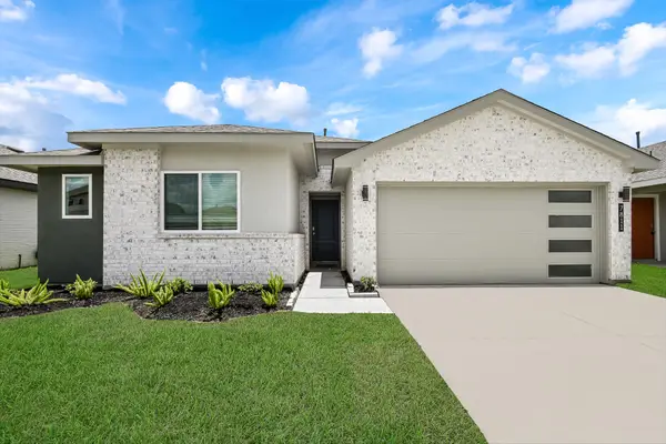 1031 River Coral Lane, Alvin, TX 77511