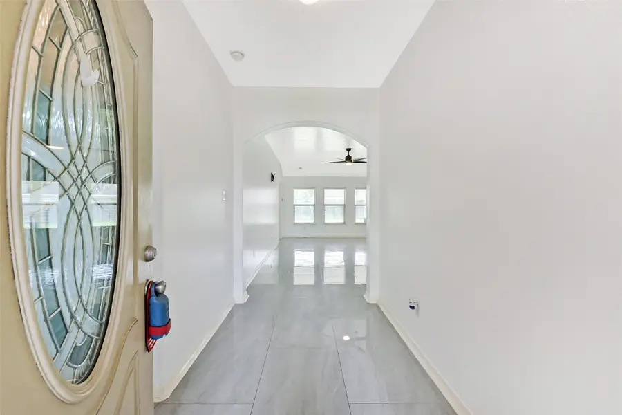 7022 Sun Creek Drive, Hitchcock, TX 77563 - Image #2