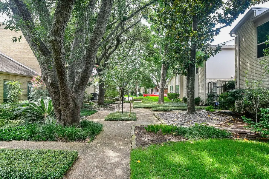 5214 Palmetto Street, Bellaire, TX 77401 - #2