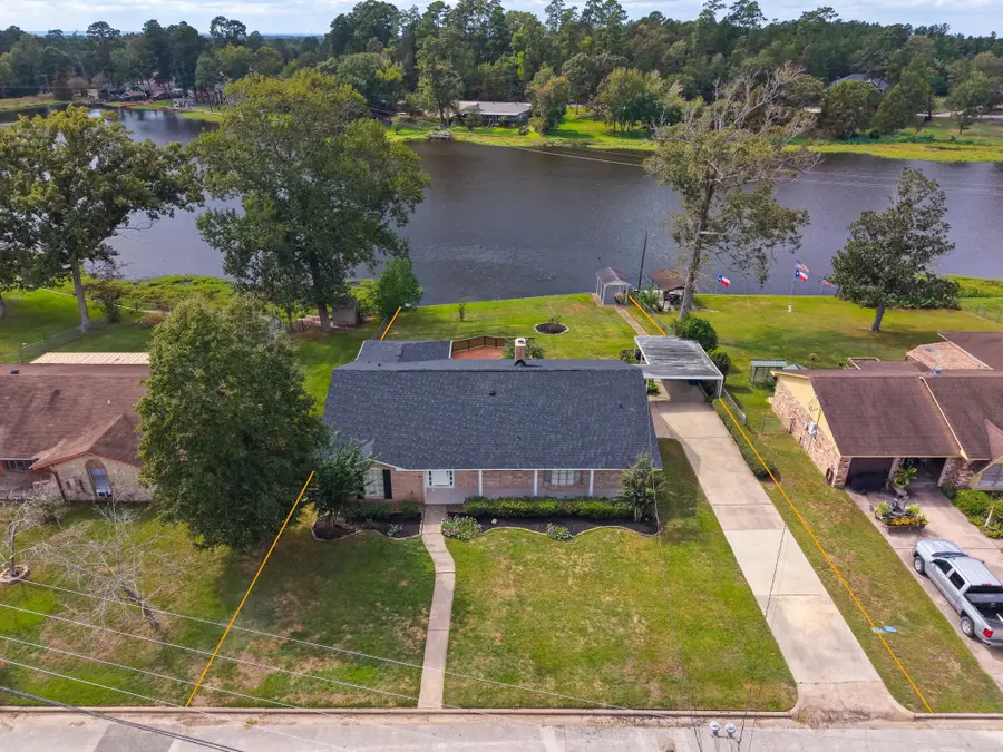 525 E Lake Drive, Livingston, TX 77351 - #2