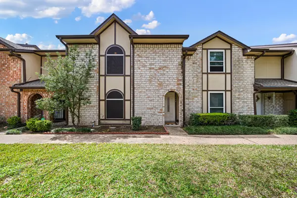 11566 S Kirkwood Road, Houston, TX 77477
