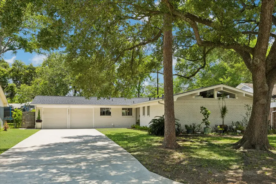 8827 Mcavoy Drive, Houston, TX 77074 - #2