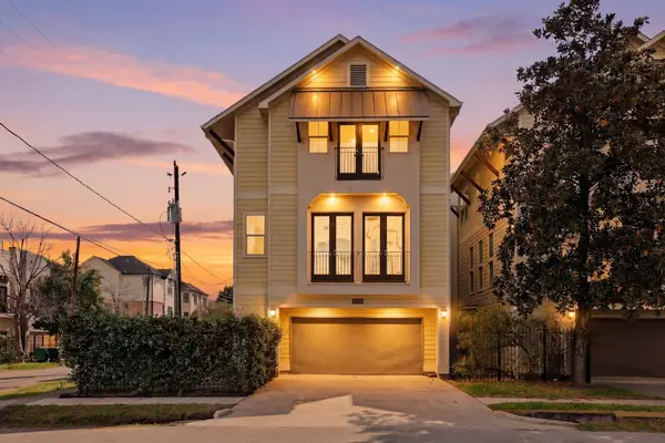 2214 Radcliffe Street, Houston, TX 77007