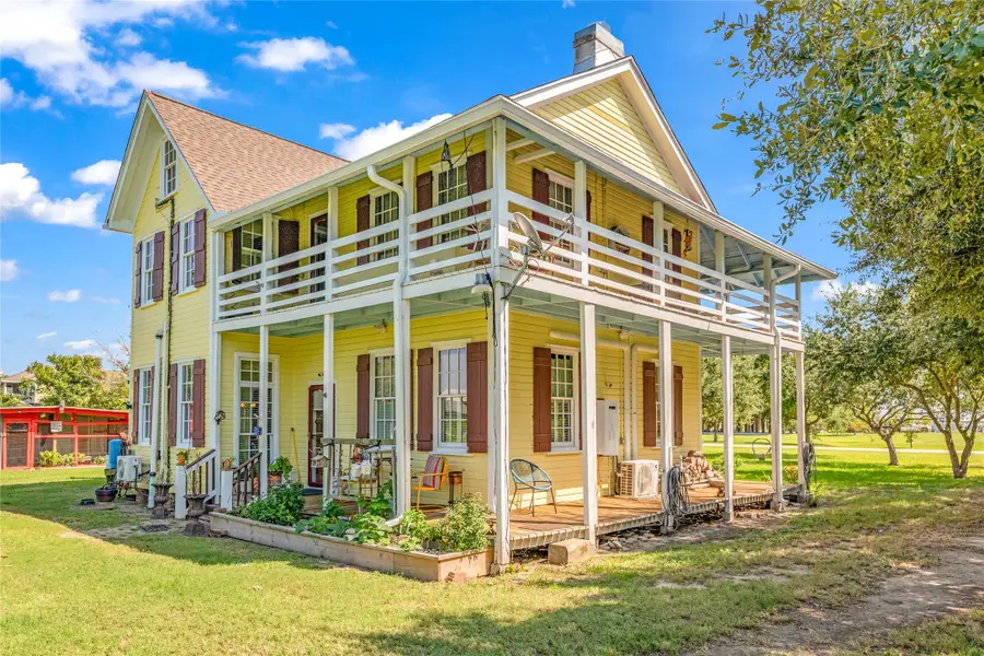813 Nelson Avenue, Port Bolivar, TX 77650 - #3