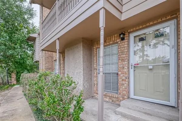10615 Briar Forest Drive #902, Houston, TX 77042