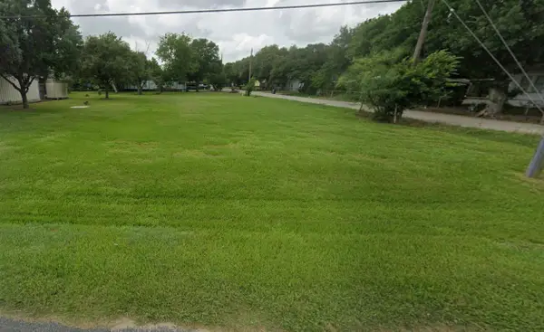 921 W Fifth Street Street, El Campo, TX 77437