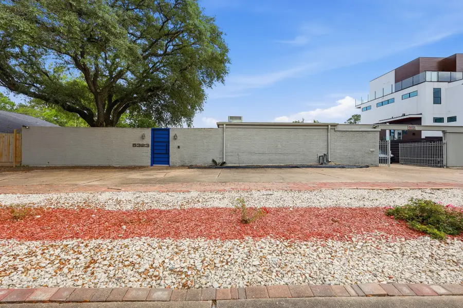5323 S Braeswood Boulevard, Houston, TX 77096 - #3