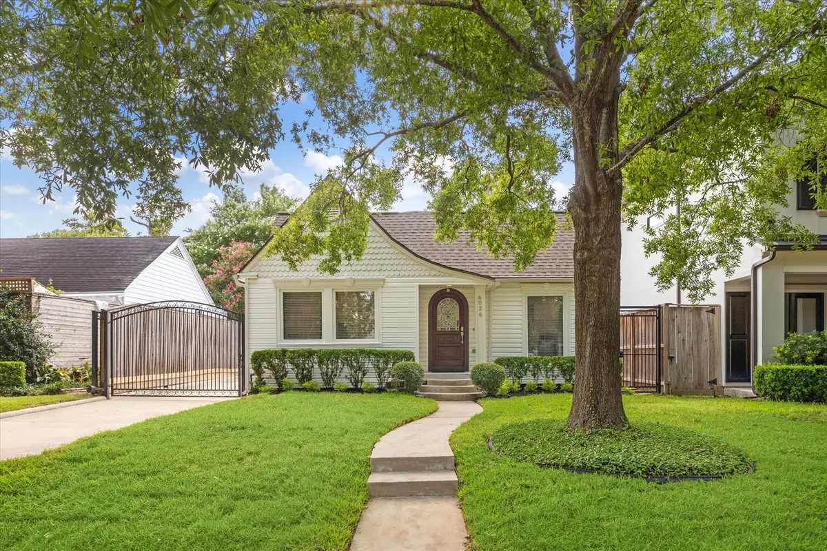 6026 Lake Street, West University Place, TX 77005 - #1