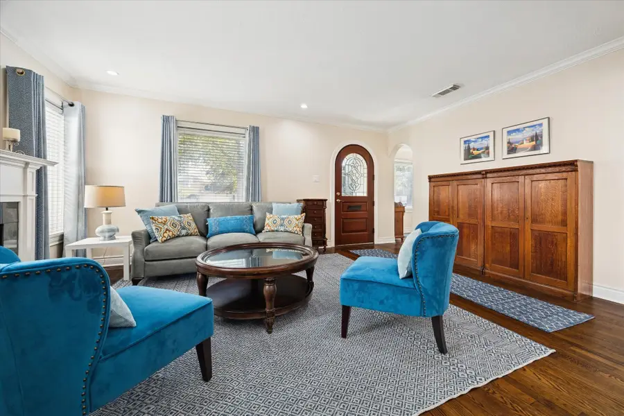 6026 Lake Street, West University Place, TX 77005 - #3