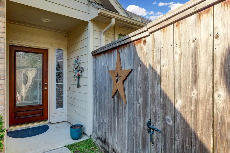 1309 Modena Drive, Pearland, TX 77581 - Image #3