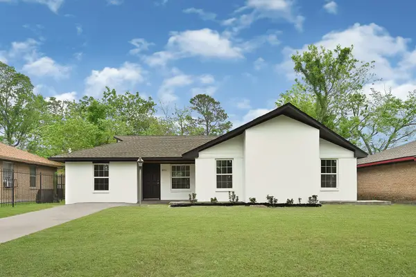 10122 Rockaway Drive, Houston, TX 77016