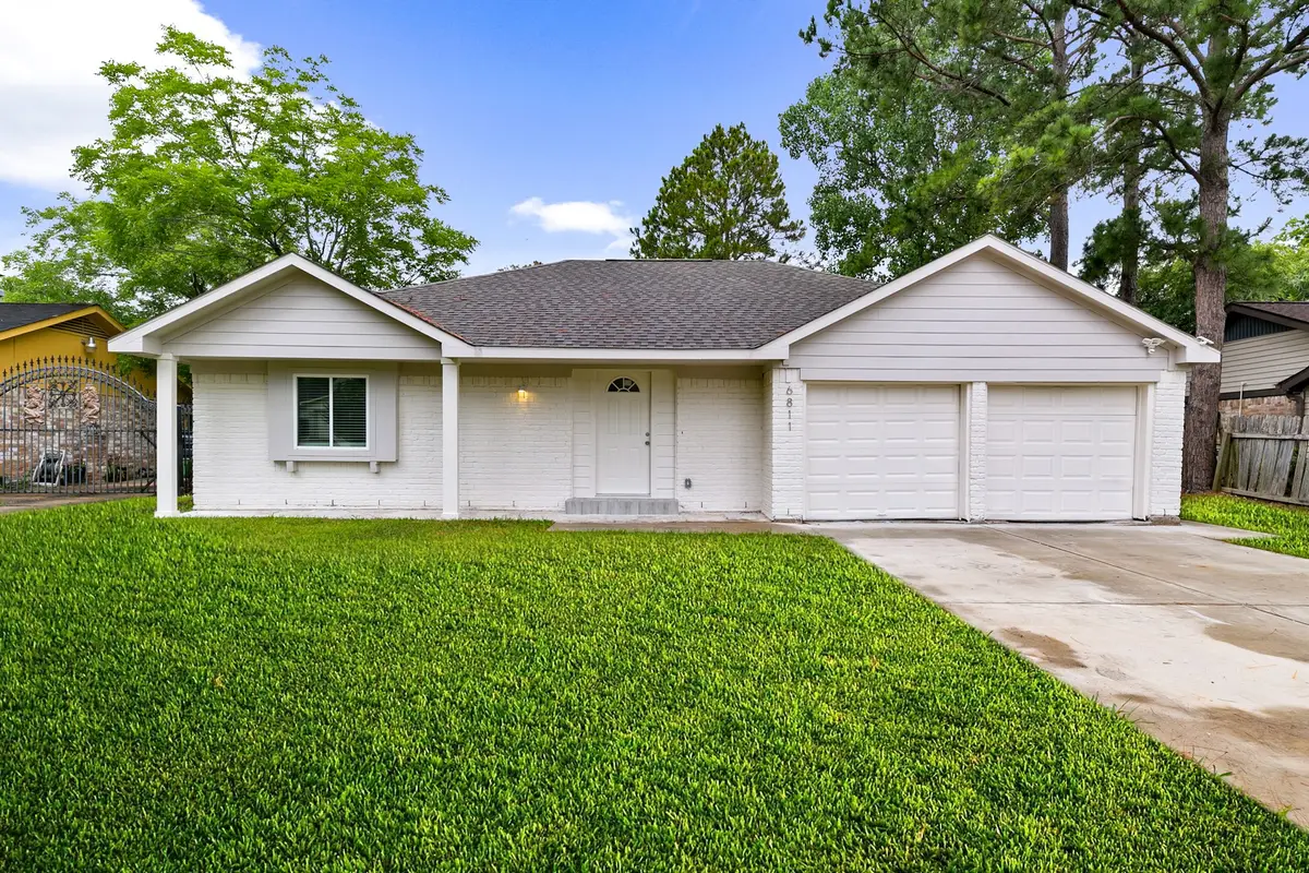 6811 Mccullum Road, Stafford Missouri City, TX 77489 - #1