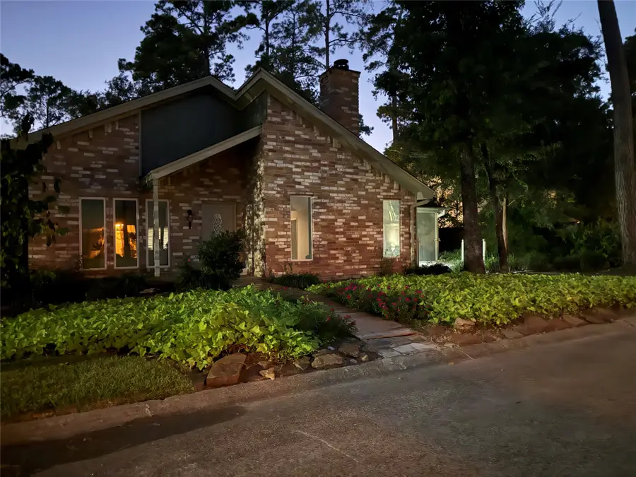 1 Green Blade Lane, The Woodlands, TX 77380 - Image #3