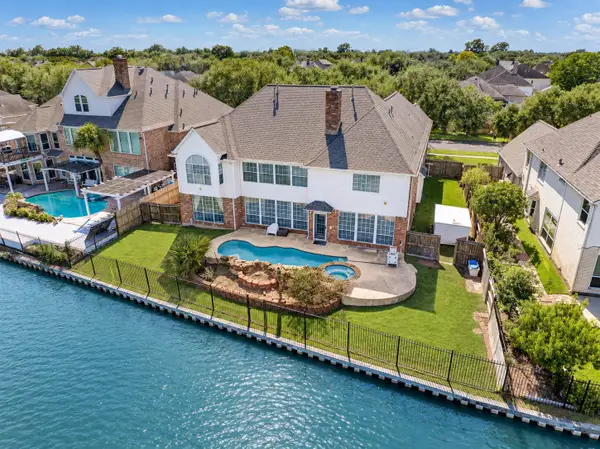 1907 Waterside Drive, Missouri City, TX 77459