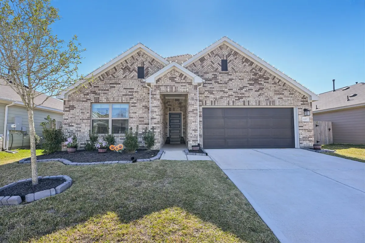 1217 Filly Creek Drive, Alvin, TX 77511 - Image #1