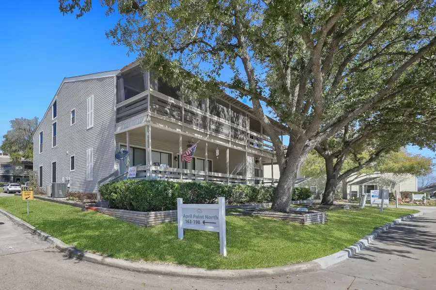 184 April Point Drive N, Conroe, TX 77356 - #2