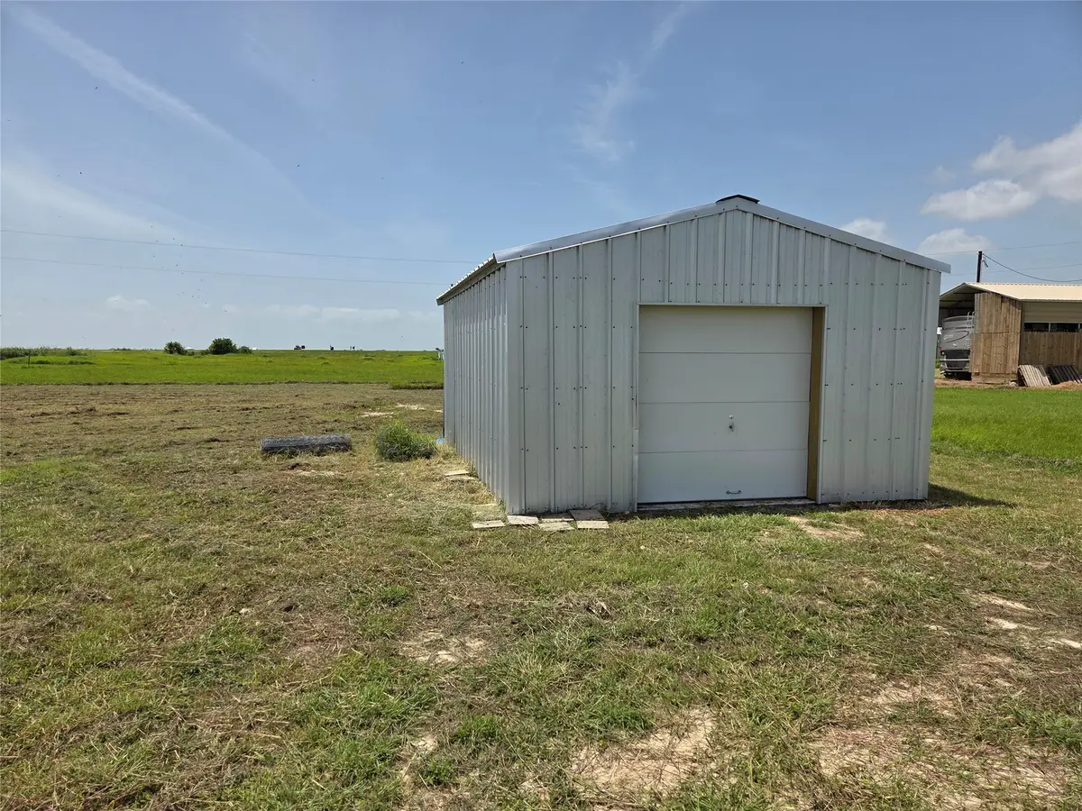 887-901 Clam, Palacios, TX 77465 - #1