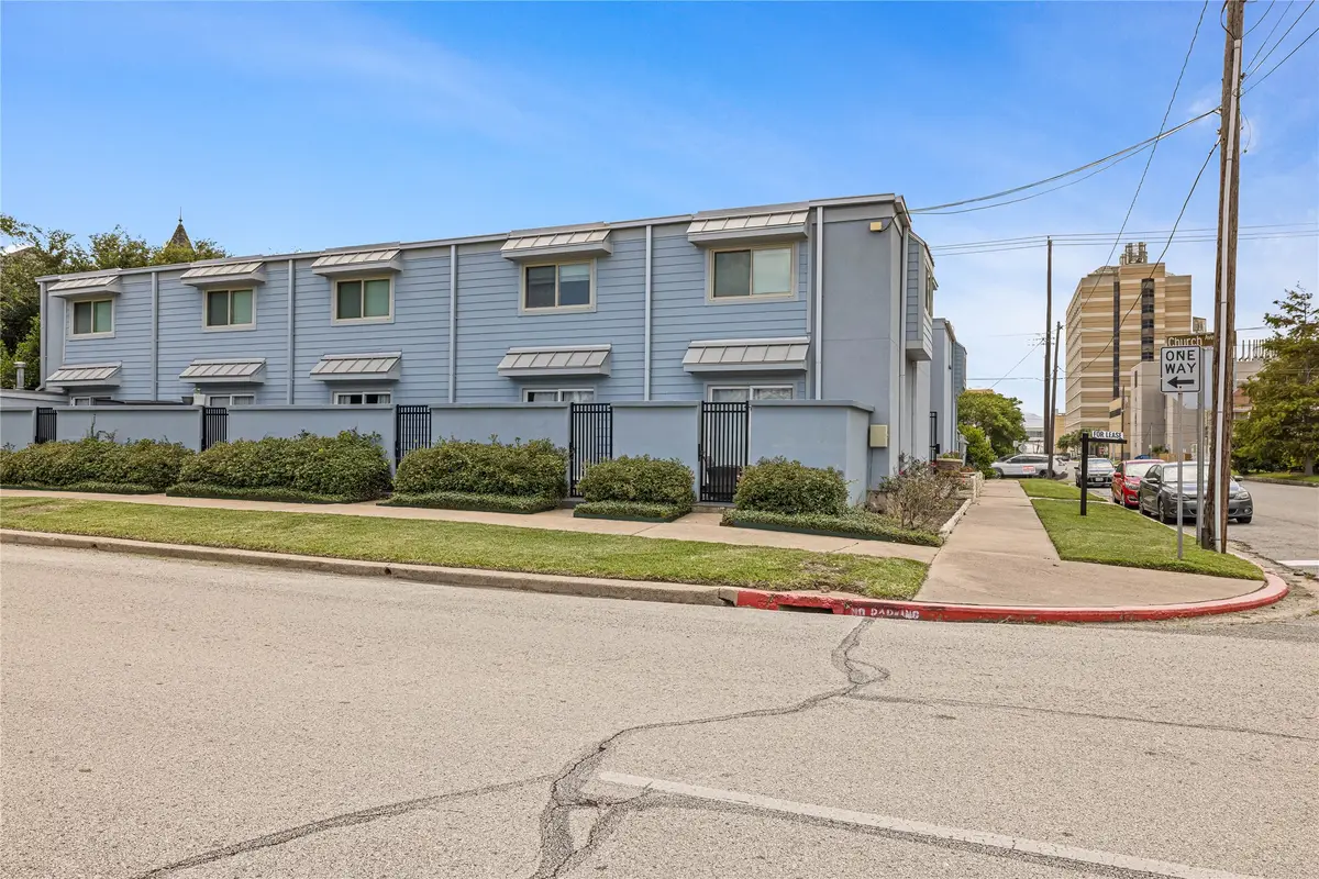 525 11th Street, Galveston, TX 77550 - #1