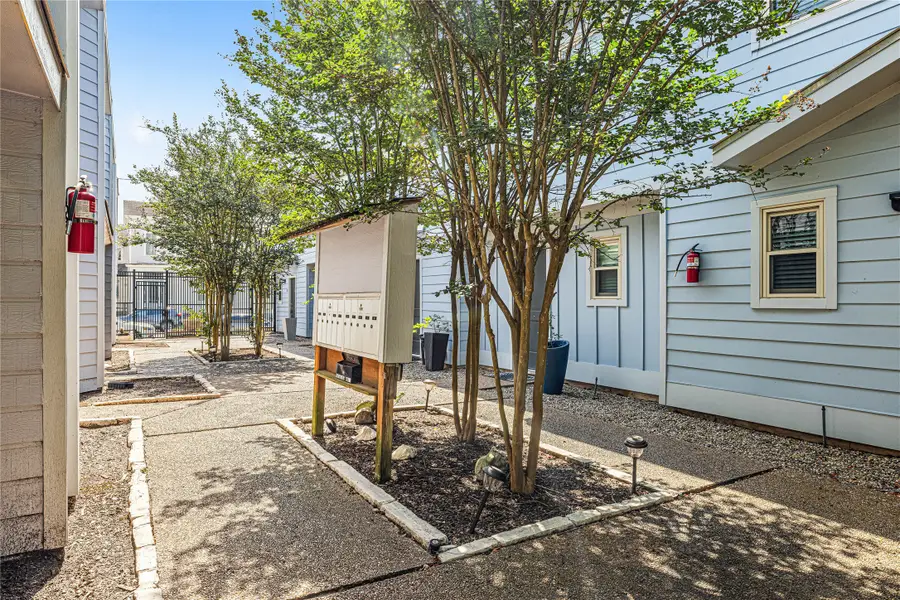 525 11th Street, Galveston, TX 77550 - #3
