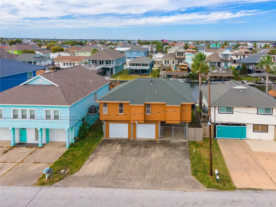 582 Warsaw Street, Bayou Vista, TX 77563 - #2