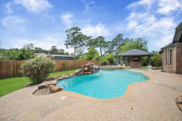 24611 Waterstone Estates Circle S, Tomball, TX 77375