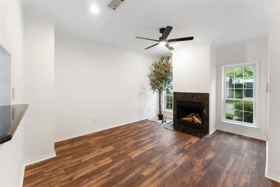 2218 Hopkins Street #2218, Houston, TX 77006 - #3