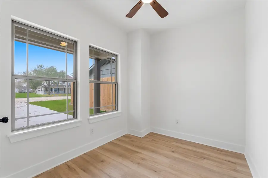 317 S 3rd Street, La Porte, TX 77571 - Image #2