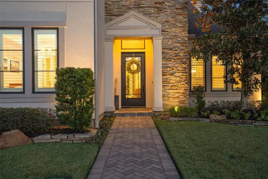 64 S Parkgate Circle, Shenandoah, TX 77381 - #3