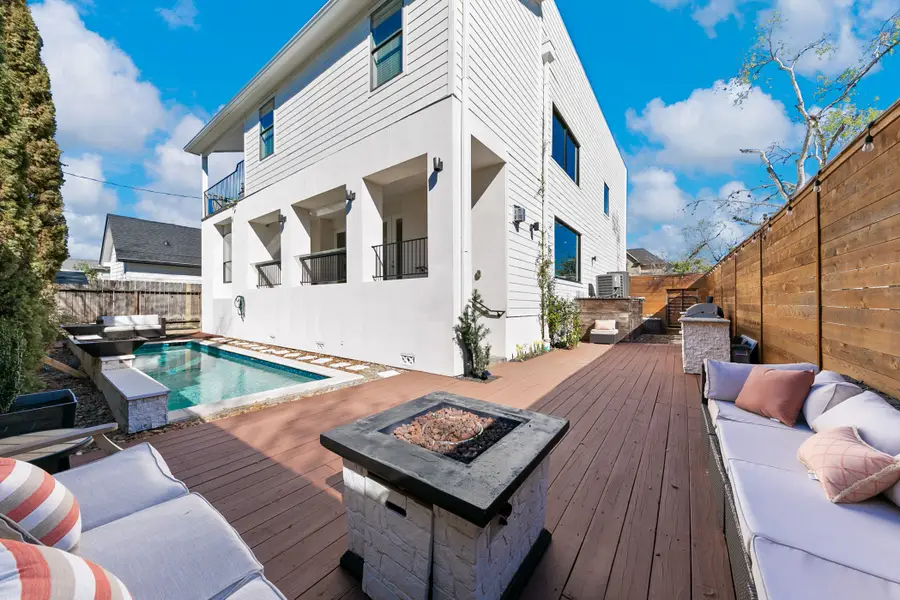 4301 Vivian Street, Bellaire, TX 77401 - Image #2