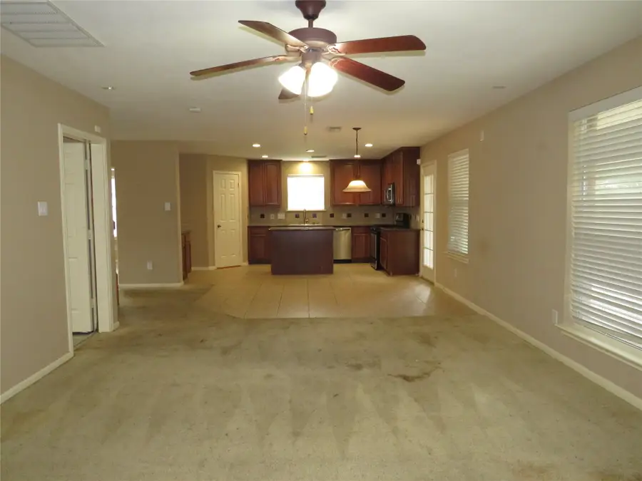 5410 Spring Oak Drive, Pasadena, TX 77505 - Image #3