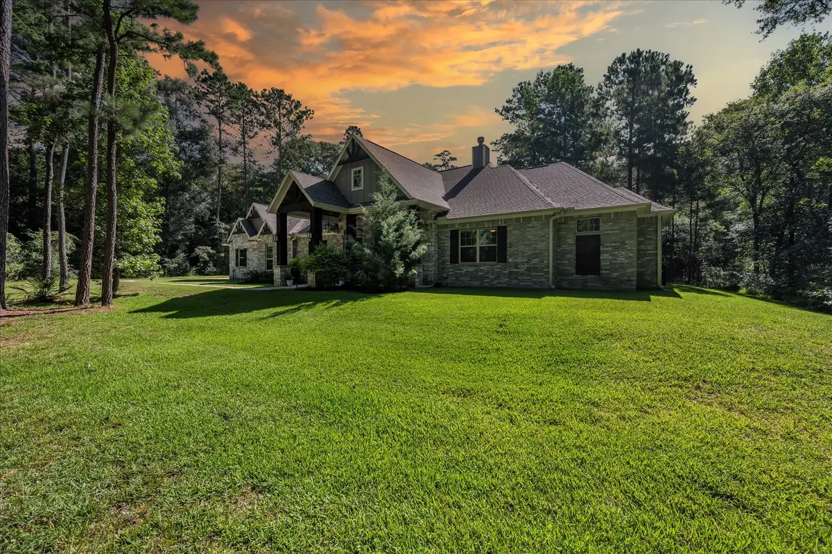 372 Grand View, Huntsville, TX 77340 - #1